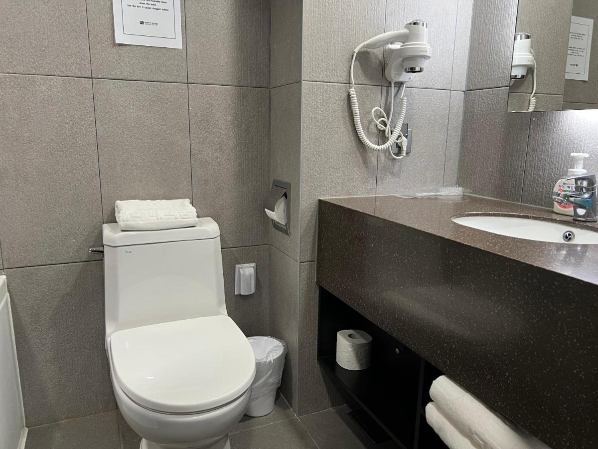 Incheon Rivieraverium Hotel מראה חיצוני תמונה